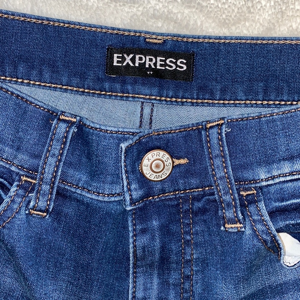 Express High Rise Shortie - Picture 2 of 7